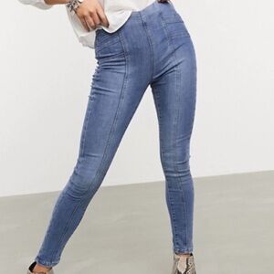 Free People New with out tags pull on Jeans